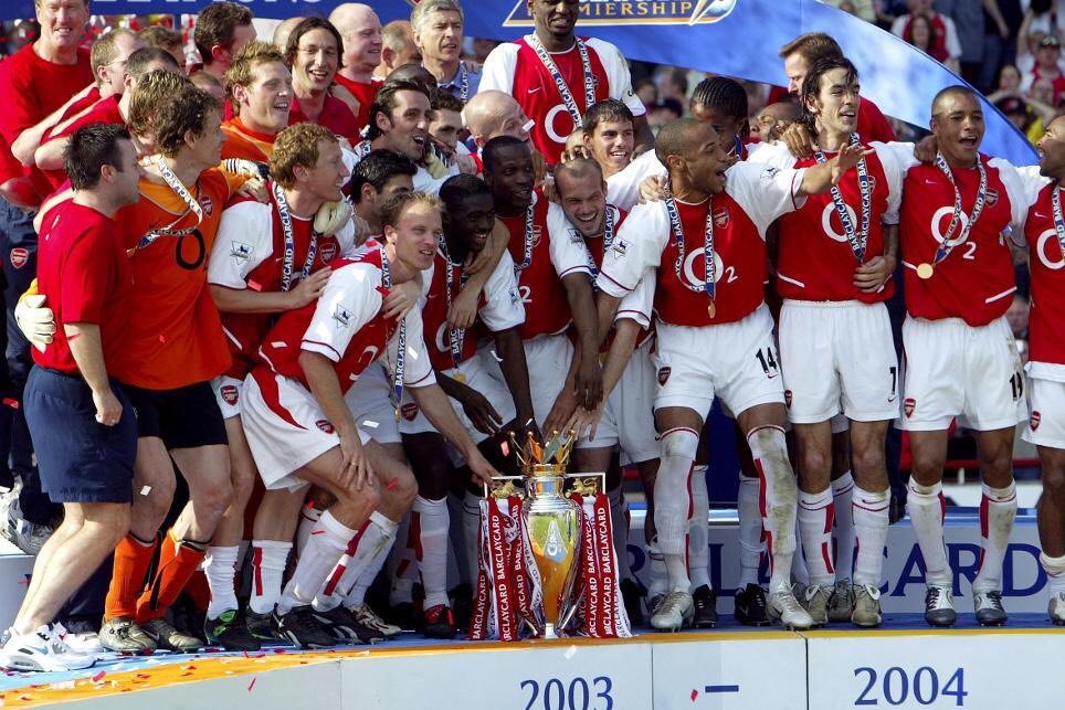afcstuff's tweet photo. Following Liverpool’s 3-2 loss to West Ham this evening, Arsenal remain the only Premier League team in the modern era to go through a league season unbeaten. #afc https://t.co/C85x03bC95