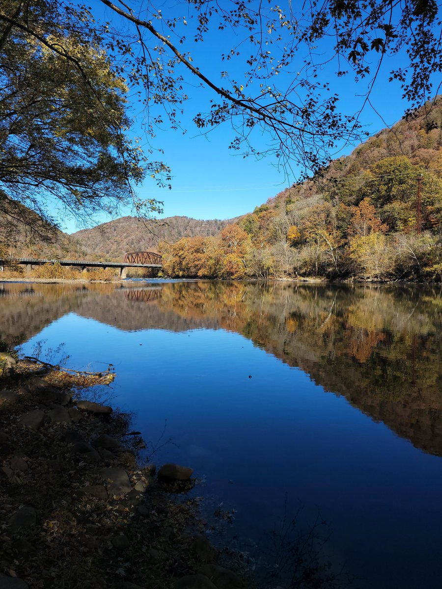 vdstaff58's tweet photo. #Thurmond #Dunglen #NewRiver #NewRiverGorge #sundayvibes #Outdoors #Riverview https://t.co/fZ2l6gQiAb