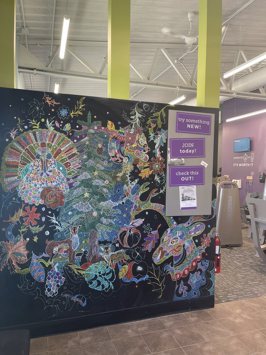 stevemckinnis's tweet photo. Sunday update…
Nearing the finish line.
🎨
new #anytimefitness #mural part #christmas part #thanksgiving mashup - Dot… dot… dot.
#drawing #liquidchalk #freehand #sundayfunday #sundayvibes✨ #muralpainting #muralsofinstagram https://t.co/mF3TEkE5gz