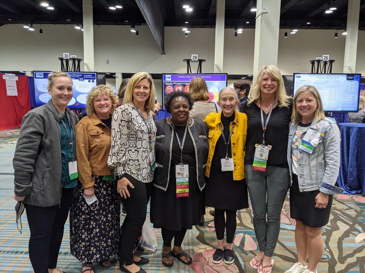 bwshank's tweet photo. So proud of UST DSW Cohort#6 for supporting their colleague Jeremy Vu at this presentation, CSWE 2021 APM. Collegiality and respect reigns in the DSW Program.   So proud! https://t.co/ya0wBet99x