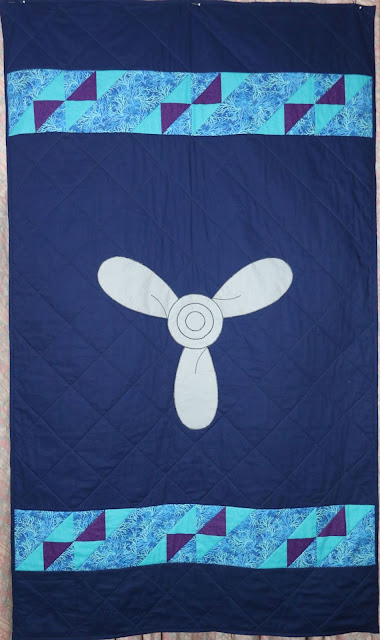 aussieheroquilt's tweet photo. Aussie Hero Quilt Volunteers around Australia are sewing for deployed troops - 
 at sea, in the air and on land https://t.co/znTjhYlgAJ https://t.co/fxQmodHtSJ