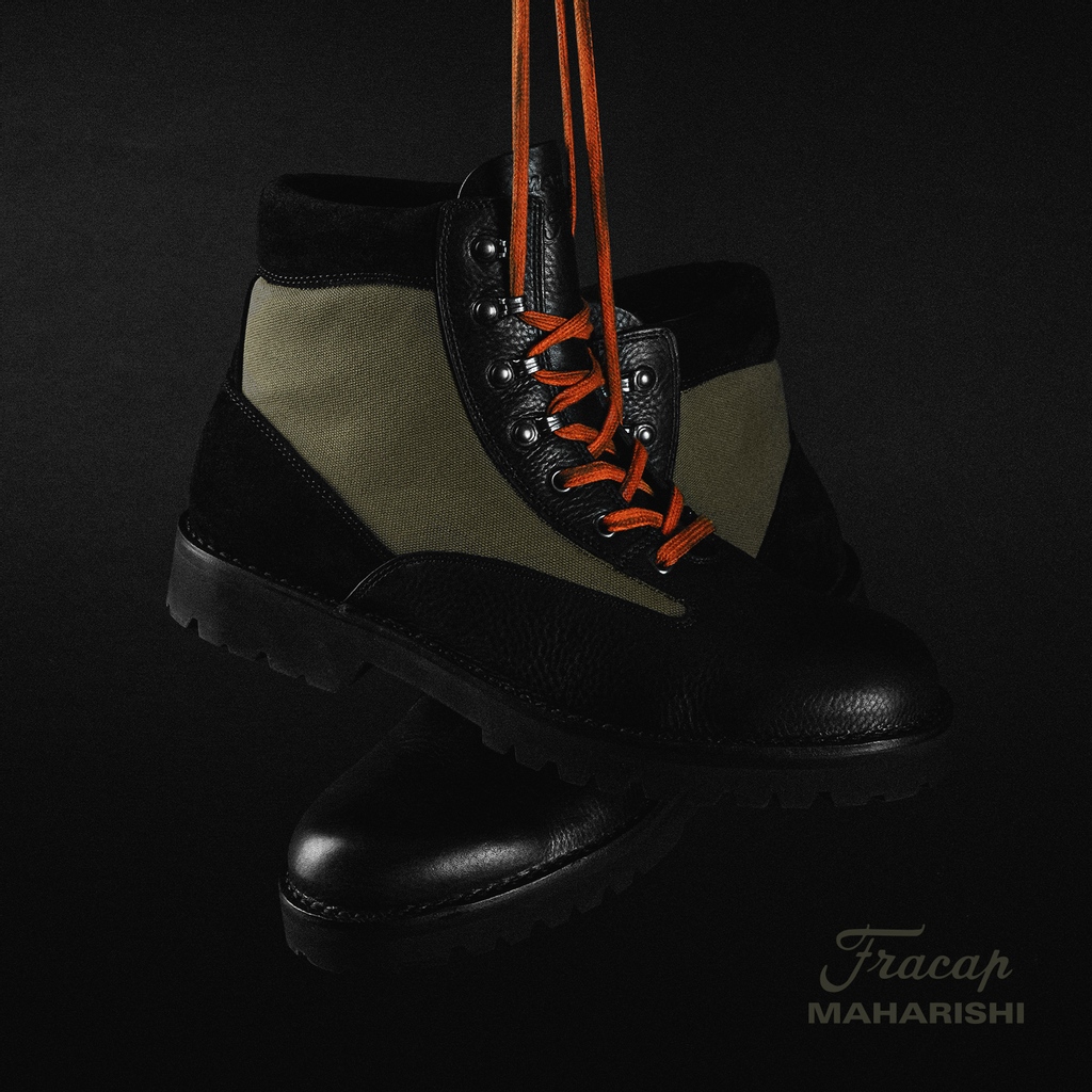MAHARISHI X FRACAP

@maharishi re-enlist @fracap1908 for a second collaboration — this time developing a Jungle Boot silhouette exclusively for Maharishi.

Coming soon to Off the Hook — stay tuned for release details. | offthehook.ca/collections/up…

#othboutique #maharishi