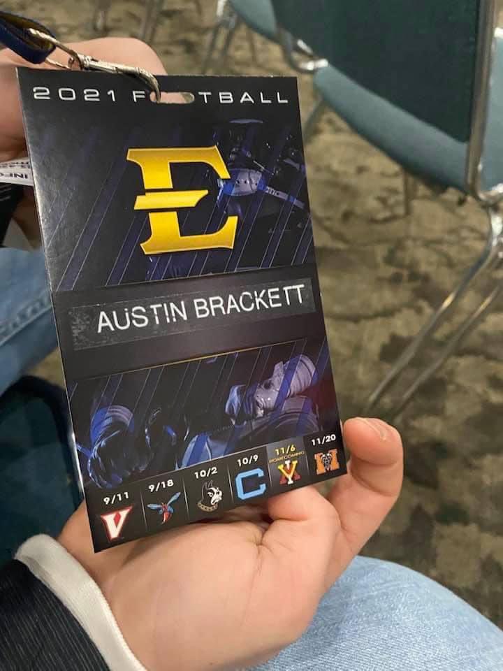 austin_bracket's tweet photo. Special thanks to @CoachRader_ETSU and @ETSUFootball for the awesome game day visit. Amazing atmosphere and beautiful campus https://t.co/hchLWGuNPd