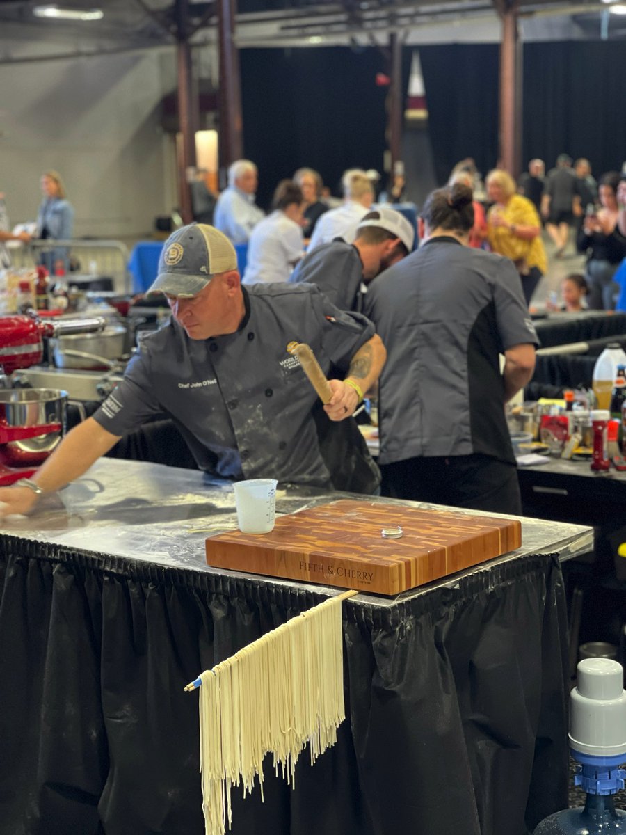 fifth_cherry's tweet photo. @ChefJohnONeil of @SpiceSatin making handmade noodle for the first round (szechuan) of the Recipe category at @WorldFoodChamp ! 🥢 It’s starting to smell really good in here!!
#szechuan #foodsport #foodchamp #cookingcompetition https://t.co/Mpl2blm2JQ