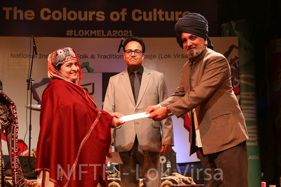 Award Distribution Ceremony from tonight. 
#lokmela2021 #NIFTH #Islamabad #MusicalNight #musiclover #Culture #traditional #Pakistan #revivalofculture #artgallery #art #heritage #trending #trend #exhibition #artisans #punjab #sindh #Balochistan #Gilgit #KPK #AzadKashmir #Kashmir
