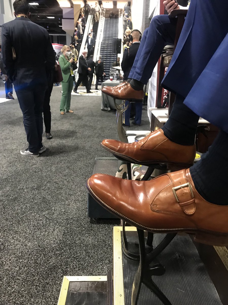 CelebBootblack's tweet photo. Thank You  #AUSA2021 for allowing me to team with you for another successful event!
#shoeshine #service #amenity #hospitality #image #tradition #saphir https://t.co/s4RHvz2pe0
