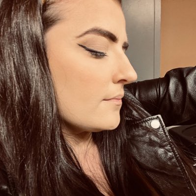Cassieee_Jane's tweet photo. #NewProfilePic https://t.co/N3Ws0fVa7H