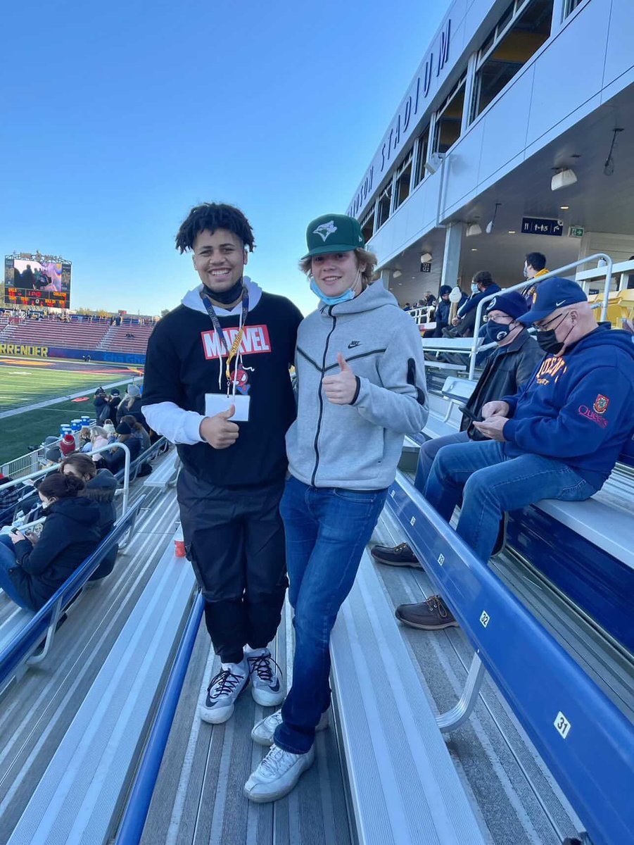 Thank you <a href="/SteveSnyderQ/">Steve Snyder</a> for the game day visit, had a blast! <a href="/elijahdamion14/">Elijah St John</a>