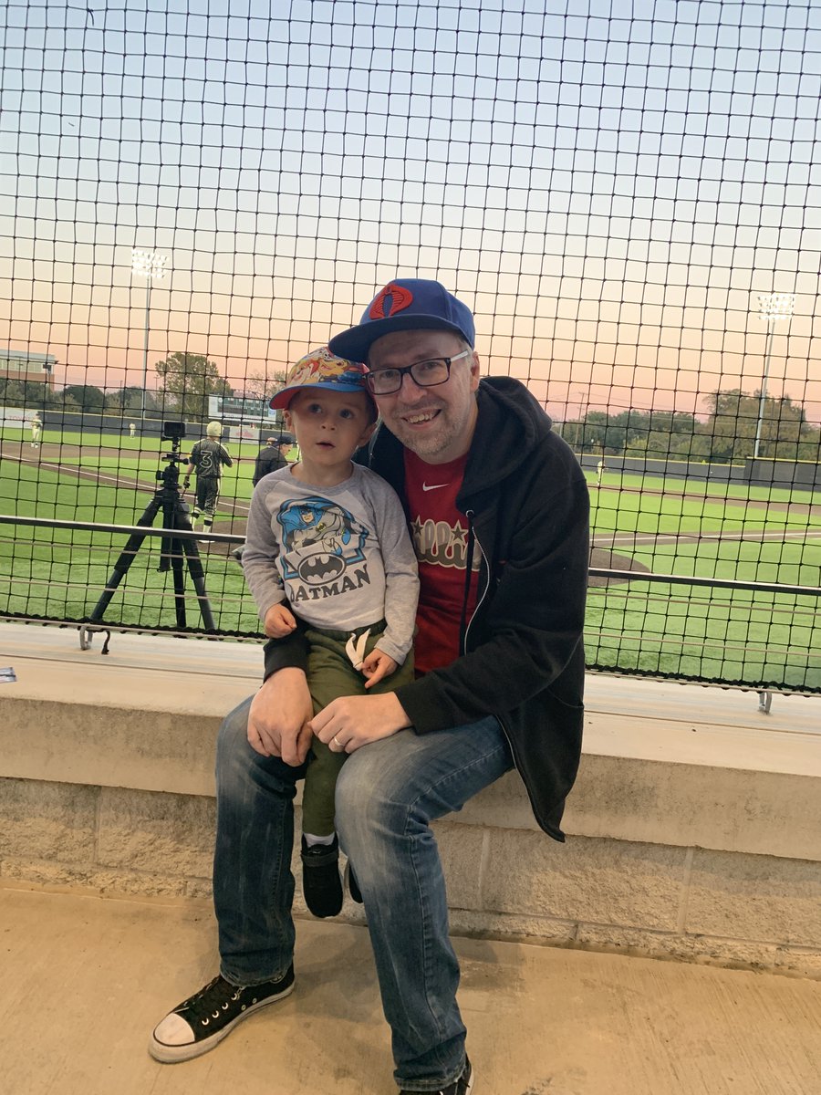 RoyTurnerII's tweet photo. (1/2) Incredible day for Miles & I at @warstic #GrandOpening Saw #JackWhite & co make bats & play a super fun sandlot game at @RangersYA with some of my faves growing up like @KirkGibsonFdn #DavidMurphy & more #WarstripeNation https://t.co/QDudjh2yl8
