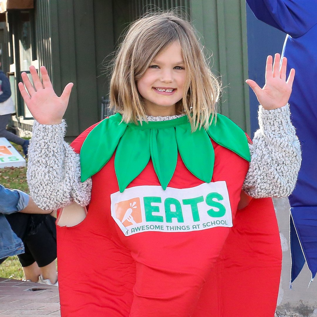 EATSPARKCITY's tweet photo. Thank you!
We are genuinely blown away by the support and generosity shown to #EATS this year at #livepcgivepc Your impact helped us raise over $50,000 to support our programming for #nutritioneducation #foodsecurity #sustainability & #advocacy ♥���
#parkcity #eatsparkcity https://t.co/BlFtPQCxxU