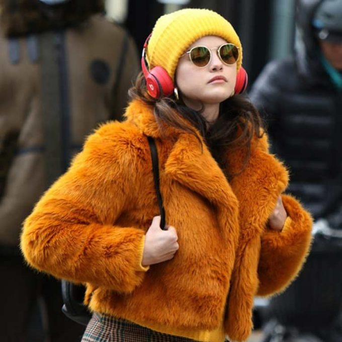 RT AND REPLY

I vote for #SelenaGomez as #TheComedyTVStar at this year’s #PCAs