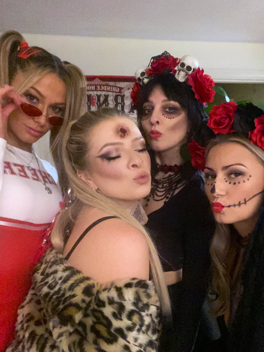 vlogsbyniki's tweet photo. Masked Ball completed for another year 🎭🎉💿@getmaskedup #TheMaskedBall #Cornwall https://t.co/f1pagvkWcc