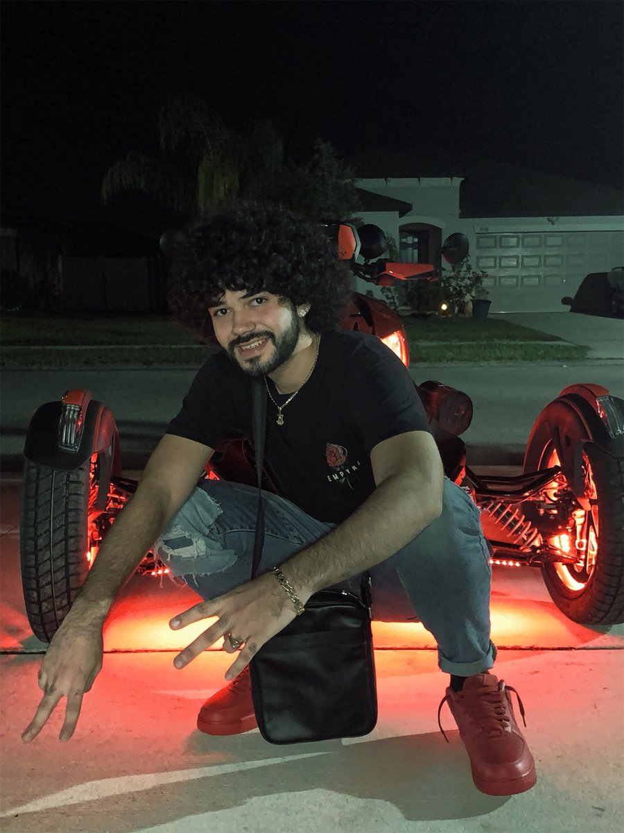 6ELATHEGOAT's tweet photo. recap de tampa 💫💨 https://t.co/7yHG4jggj2