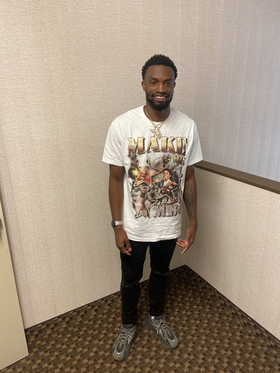 Tphatt_'s tweet photo. Grew up wanted to be Like Mike , now they wanna be Like Me🥇 https://t.co/kpZjogxmbE
