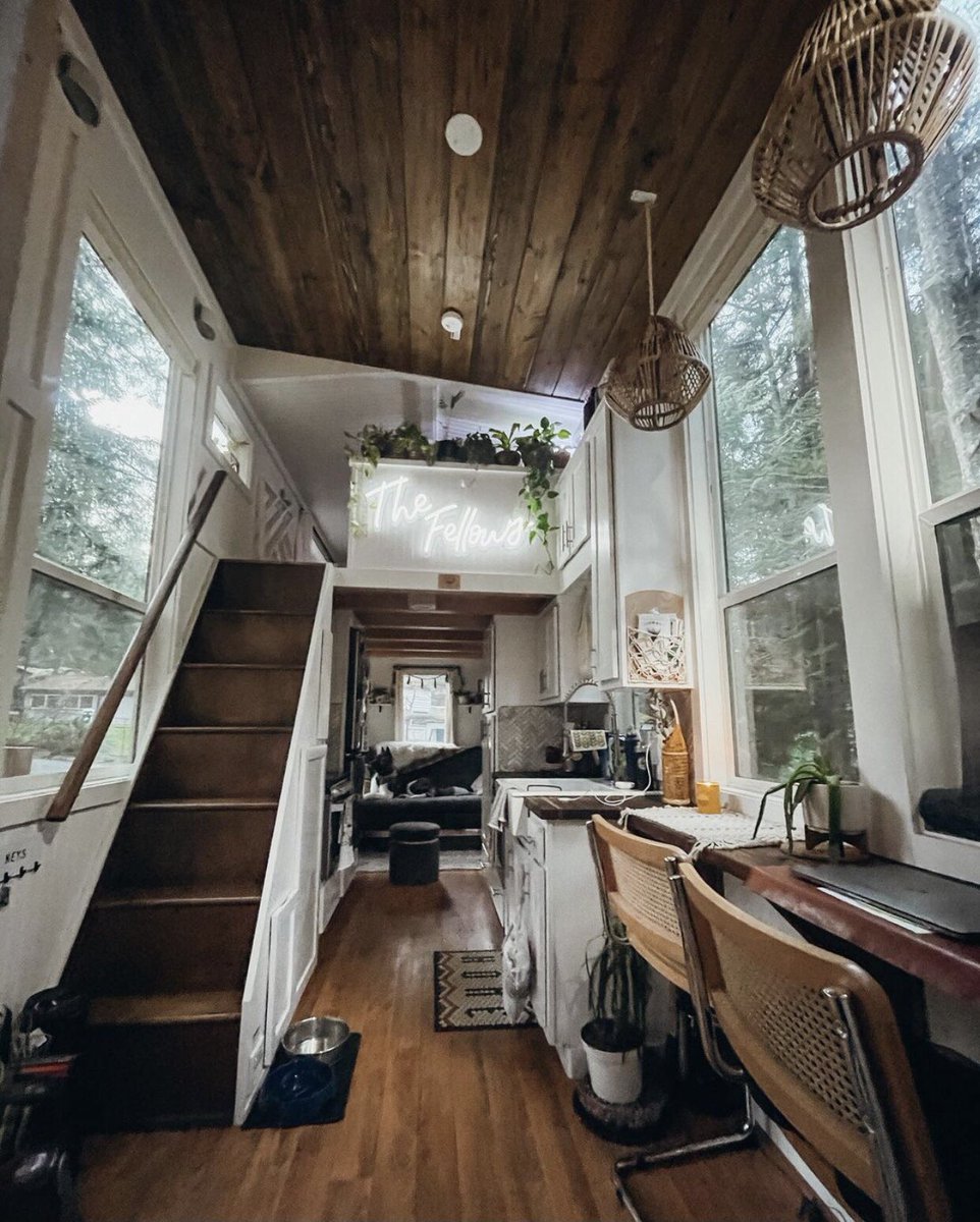 realtinyhouse's tweet photo. The simple life of living tiny and loving tiny✨

photos by https://t.co/Qt4dMEQNyh https://t.co/aaXUW8cmuP