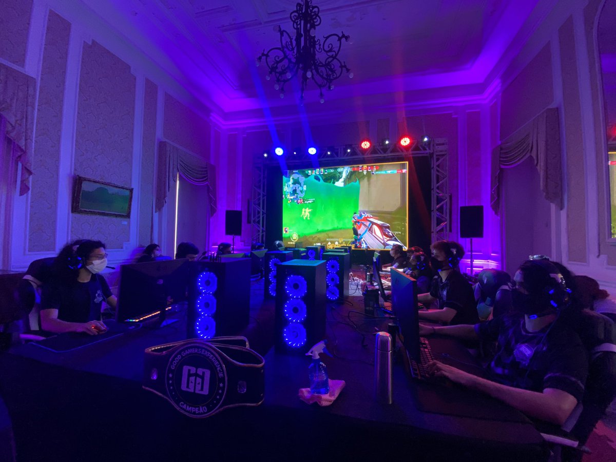 INTZA2E's tweet photo. Dia de showmatch de Valorant presencial no Festival de Cinema de Petrópolis/RJ, diretamente do Palácio Rio Negro, contra a @clerigospucrio! 

📺 Assista ao vivo em https://t.co/qmuOBs2962 

#GoINTZA2E #MorcegosdaUFF 💜🦇 https://t.co/0zk6VrUYbZ