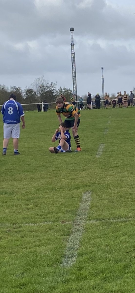 lisa_j79's tweet photo. Ellis made me so proud today. He made sure the opposition was ok when he went down until help arrived. #bestteammate #rugbycorevalues #sportsmanship #bandofbrothers https://t.co/XYMeBSg3jl