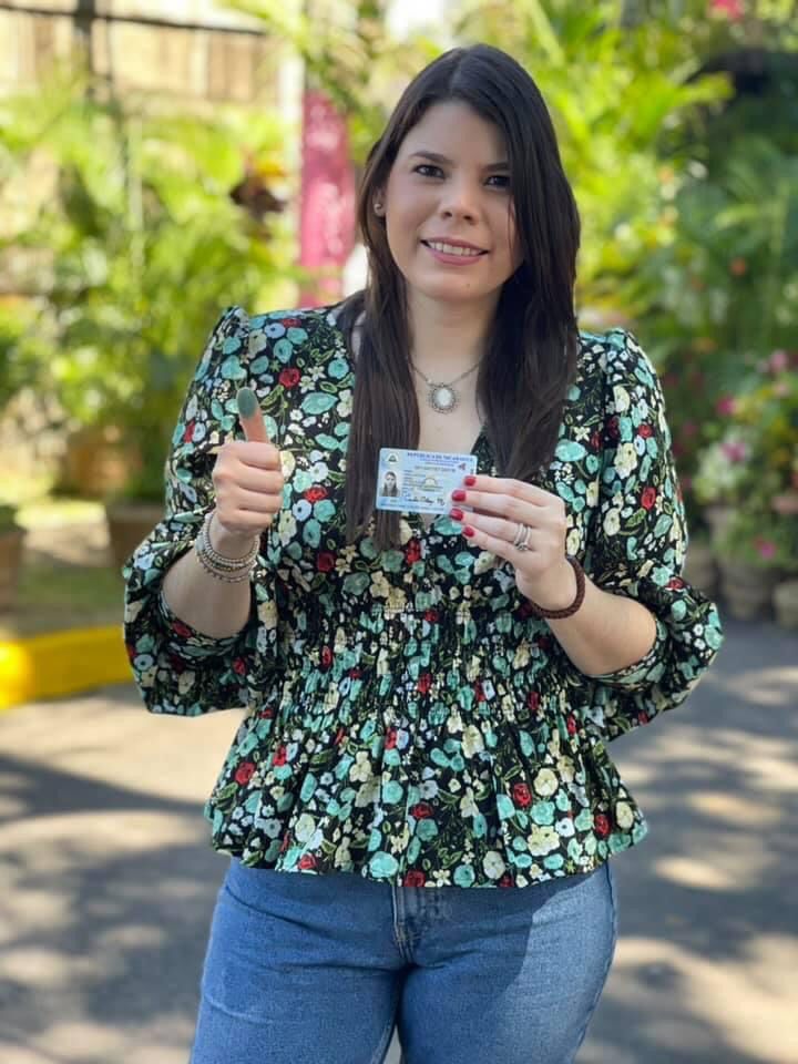 el19digital's tweet photo. #TodosJuntosVamosAdelante 

Personalidades nicaragüenses hicieron presencia a sus centros de votación correspondientes para ejercer su derecho al voto https://t.co/s7KYkr0QKZ