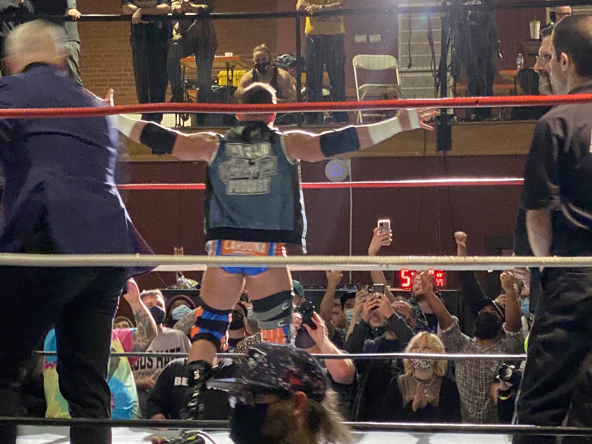 RNRFables's tweet image. Your Internet Champion, @TheMattCardona, is here!!! @MajorWFPod @MarkSterlingEsq @beyondwrestling #ReverseTheCurse #rockandrollfables #RNRF