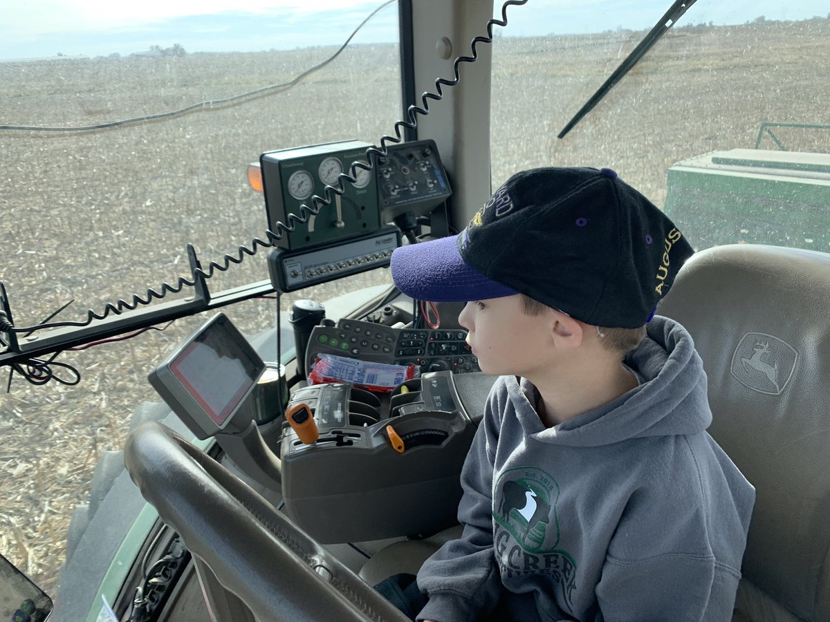 Vittetoe761's tweet photo. Wyatt is drilling our 2nd round of Relay Rye. The 1st round is already up and growing like crazy.
#Relay22 https://t.co/D2PnpGd2rf