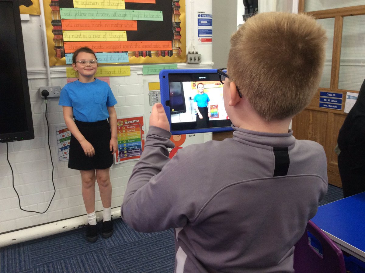 NewBrightonPS's tweet photo. Year 5 have been experimenting with different camera angles and techniques as part of their video editing unit in #computing this week @NBPSComputing #nbpsComputing @WeAreComputing ๐น https://t.co/IxJoZCZ4ji