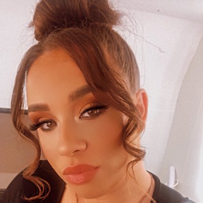 ChloeeeeB14's tweet photo. #NewProfilePic https://t.co/DvJLGxhz40