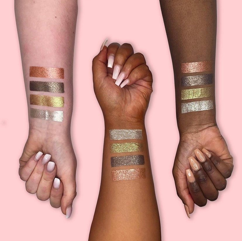 TRNDBTY's tweet image. Easily add some sparkle with the @plouise_makeup_academy  Prime &amp;amp; Define metallic bases!✨
We have all 4 shades!
Which one do you want?👀

Get yours on TRNDBTY.COM 💗

#trndbty #plouisebase #plouise #sparkle #makeup #glam