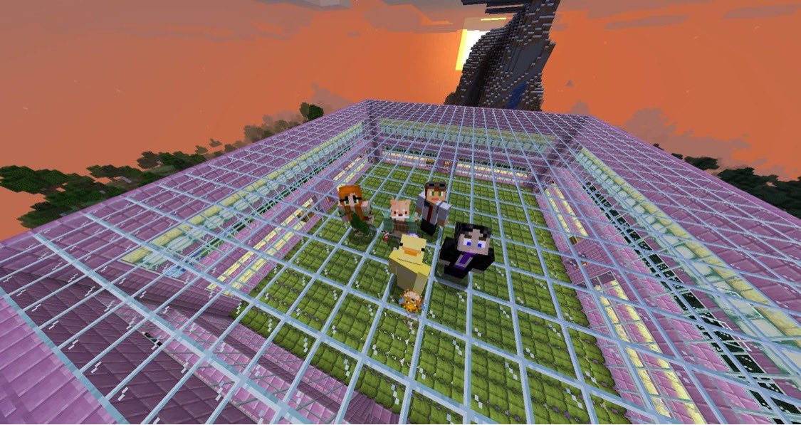 Maddo_03's tweet photo. Built a DripSpleef area on my SMP server. Thanks for the awesome idea @cubfan135 I really appreciate how much work went into building this 😅 https://t.co/FIT9j3iblW