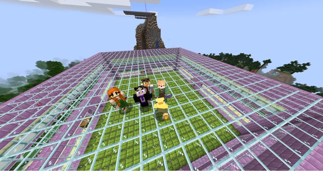 Maddo_03's tweet photo. Built a DripSpleef area on my SMP server. Thanks for the awesome idea @cubfan135 I really appreciate how much work went into building this 😅 https://t.co/FIT9j3iblW