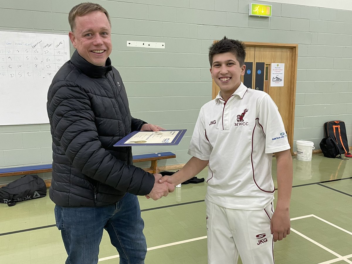 MaldenWndrsCC's tweet image. Our latest @JPFoundation award winner Jai. Super work! #stags #robins picture taken at junior training tonight.