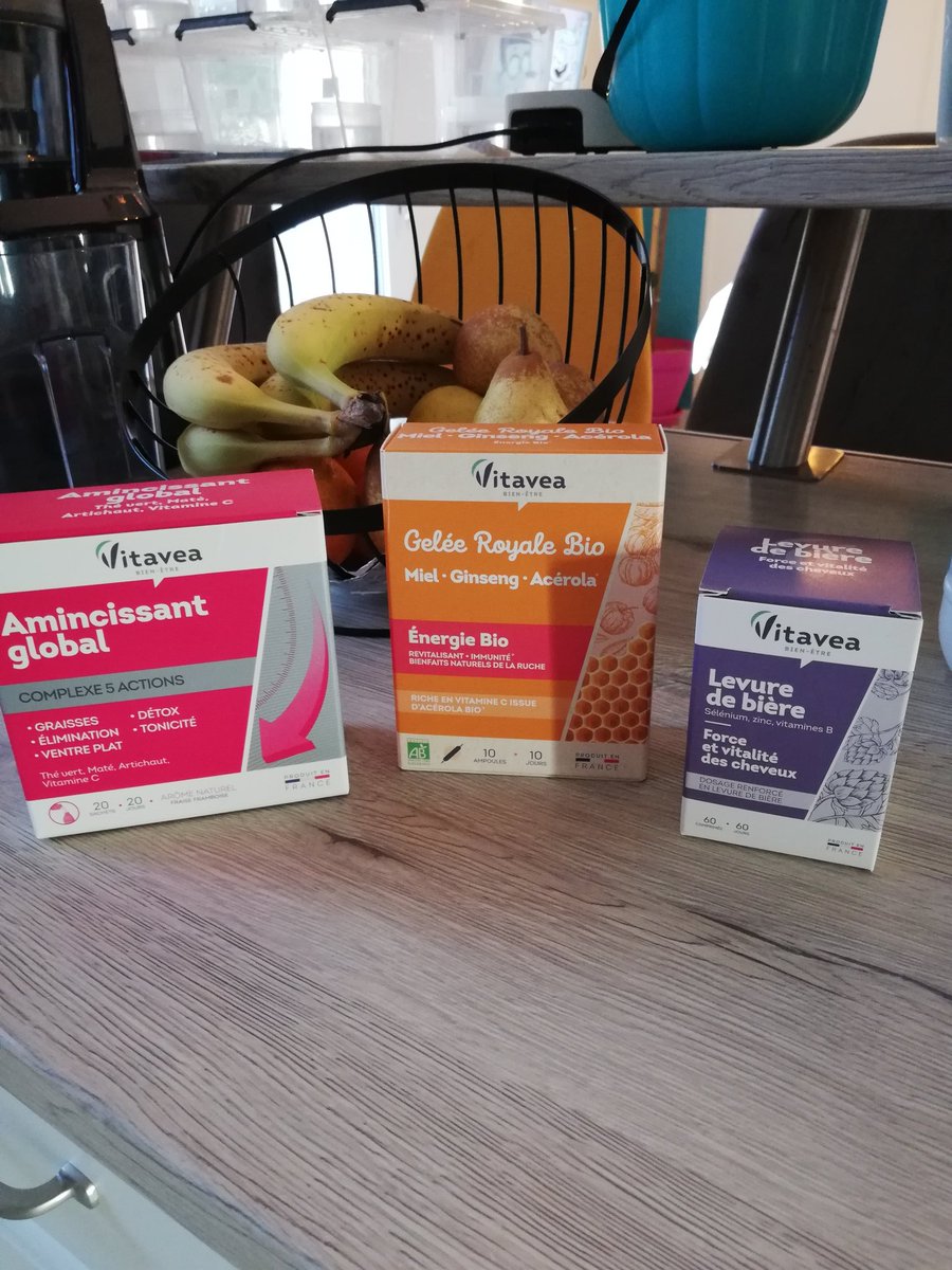 kate_l66's tweet photo. C'est partie pour tester les produits #vitavea

Amincissant global
Gelée royale Bio
Levure de bière

#prendresoindesoi #bienAvecVitavea #testeuse #complementalimentaire https://t.co/M9pkncNGO1