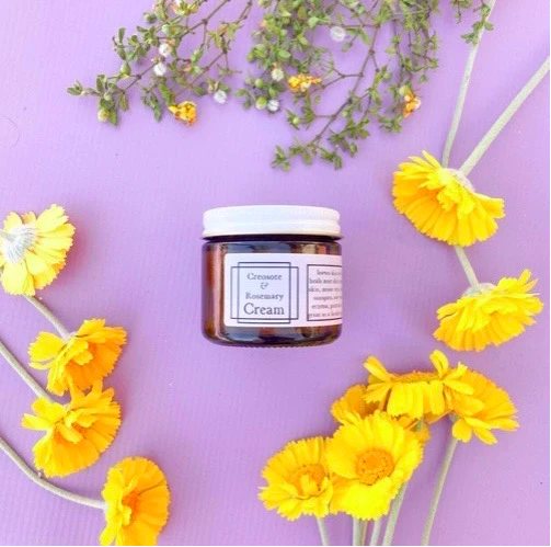 fotovitamina's tweet photo. Save The Evening! Enchanted Garden Sip&amp;Shop✨ - https://t.co/IjdpHfb57M
Dec 4th, 5-10pm Woodland Hills, LA, CA
vintage, designer jewelry, pottery, local wines and desserts, glass art, fine art photography, natural skincare, local artists+makers. #supportsmallbusiness https://t.co/dmrzF27BYL