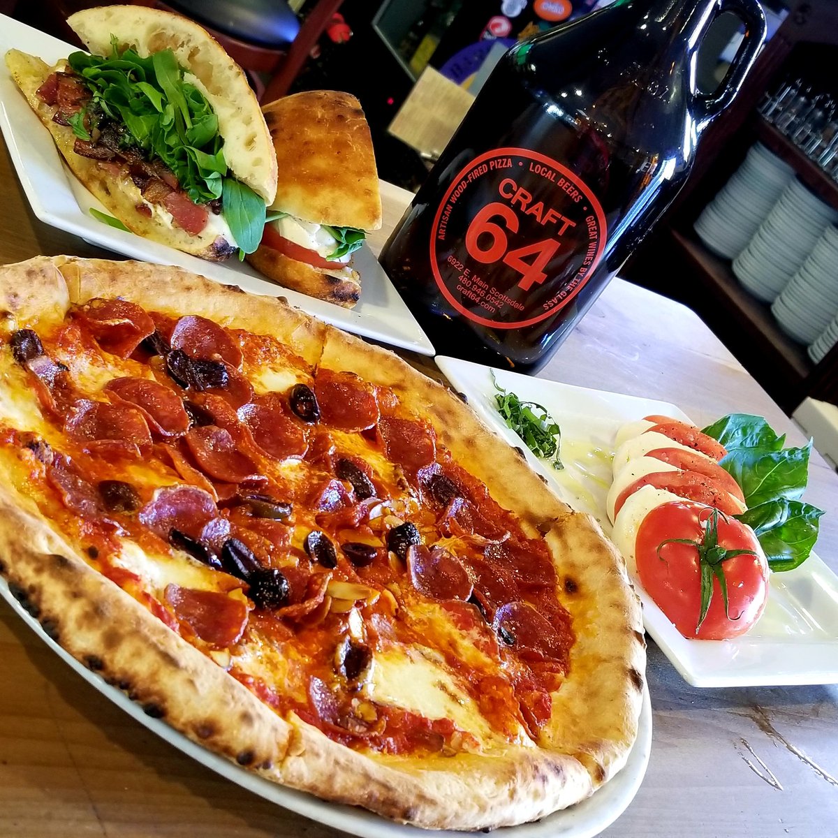 Lunch EVERYDAY @ 11AM!  Join us? #lunch #lovechandler #oldtownscottsdale #pizza #craftbeer #mozzarella #craft64