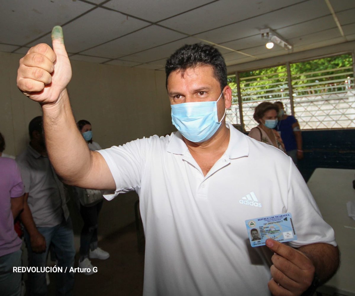 xocarod's tweet photo. #Nicaragua El Cro.Fidel Moreno ejerce su derecho al voto en las #EleccionesSoberanas2021

Cumpliendo con la patria. 

#UnidosEnVictorias https://t.co/YV8yS4tshk