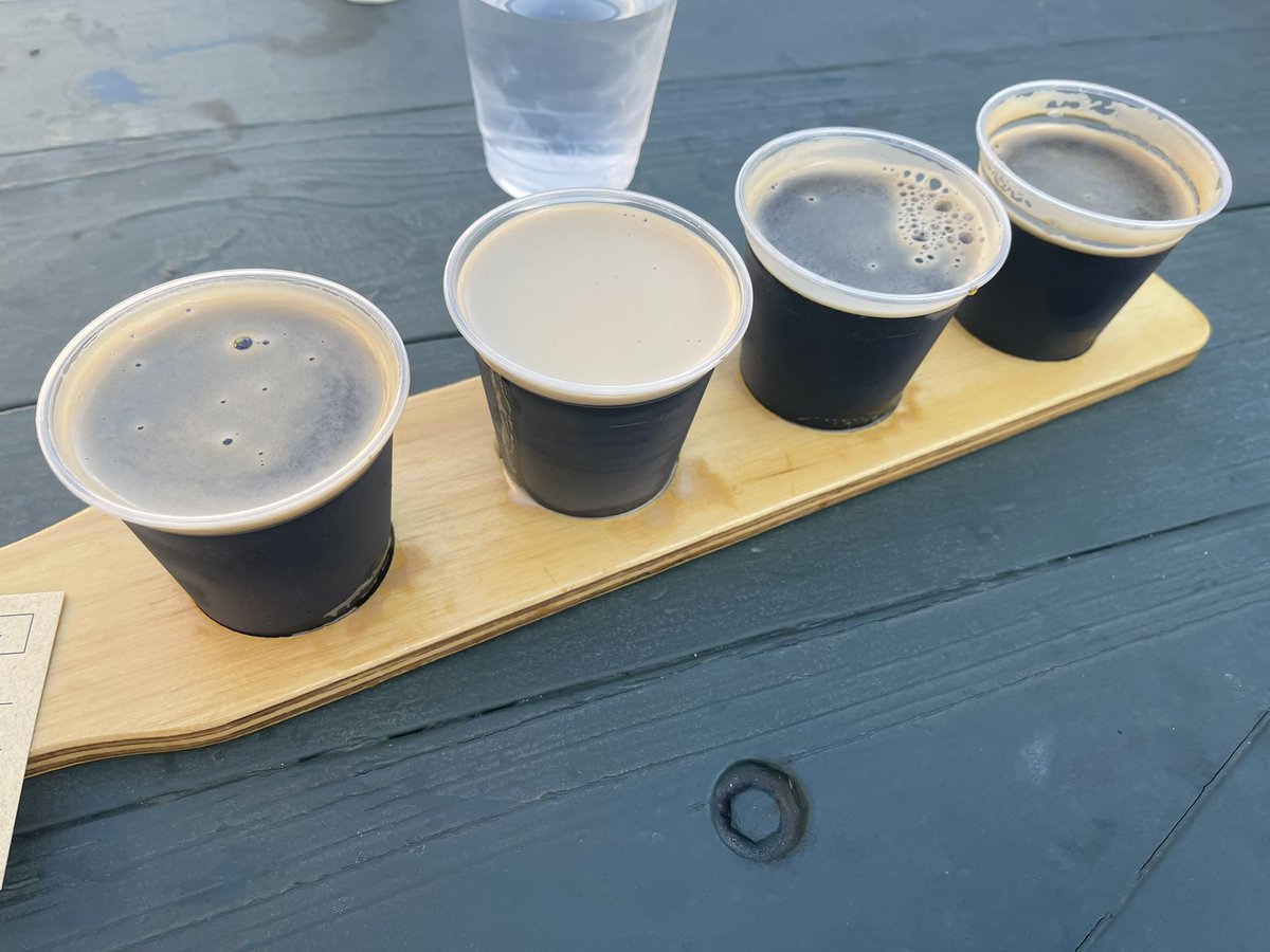 Toefer15's tweet photo. Thinking of @KristieLowry & @BeerBrewerDan enjoying #AllStoutsDay @BellsBrewery #InspiredBrewing #BestDayEver https://t.co/kWBn9rq4EJ