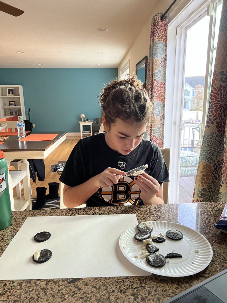 lindaprisco's tweet photo. Fun science project!#scienceisyummy @LgellmanJFK https://t.co/Agtl1dDxoO