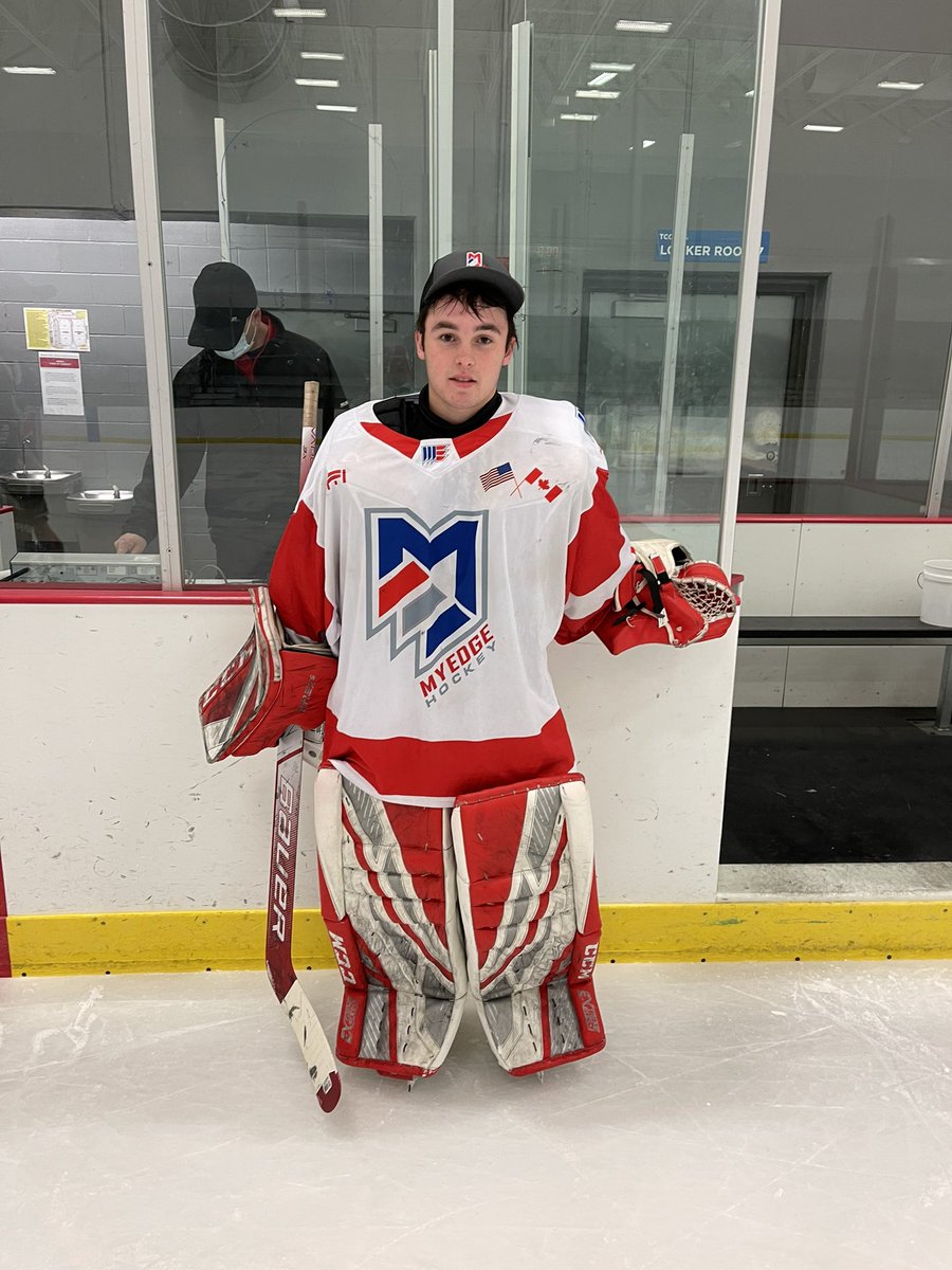 Myedgehockey's tweet photo. White wins Thriller in Championship 4-2. SCHUMACHER gets MVP for White and BARBER picks up Black MVP! https://t.co/iV3havWBXP