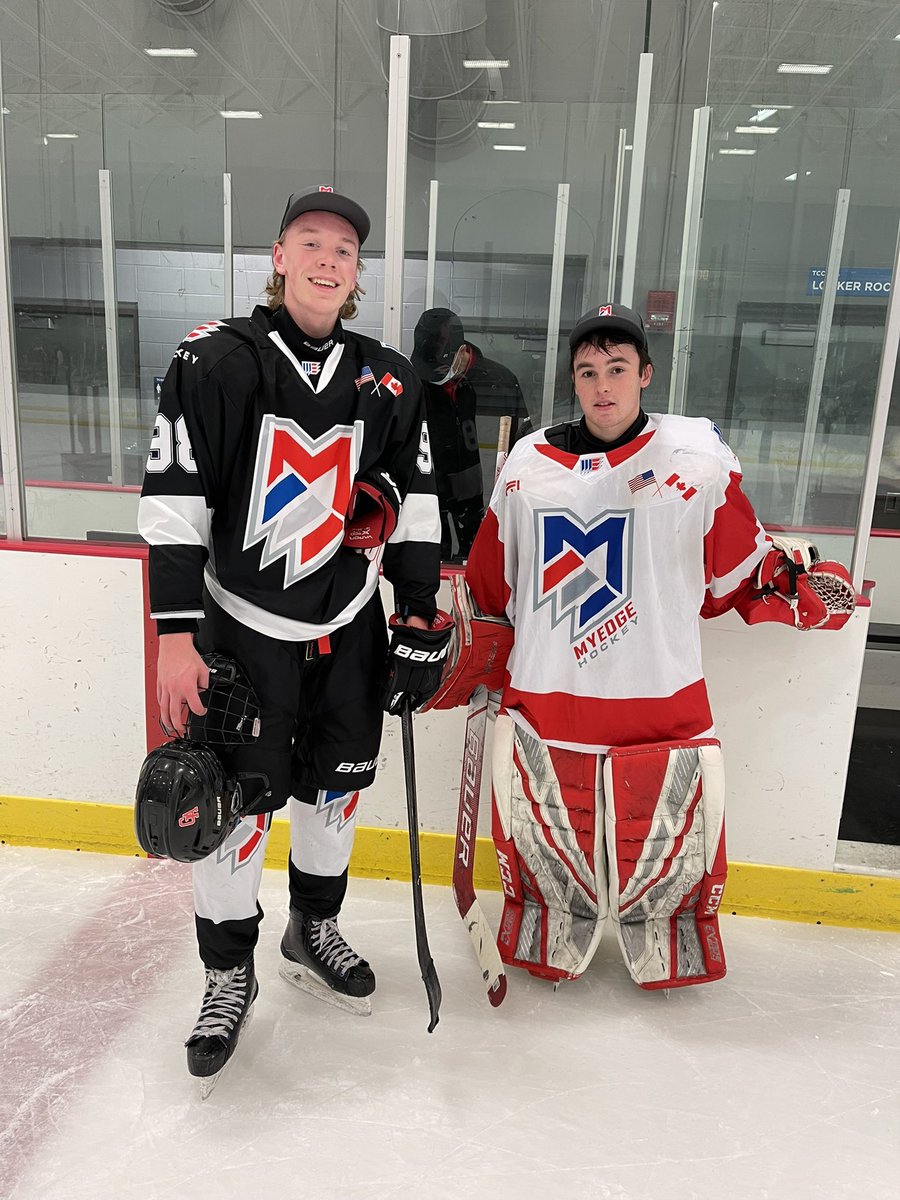 Myedgehockey's tweet photo. White wins Thriller in Championship 4-2. SCHUMACHER gets MVP for White and BARBER picks up Black MVP! https://t.co/iV3havWBXP