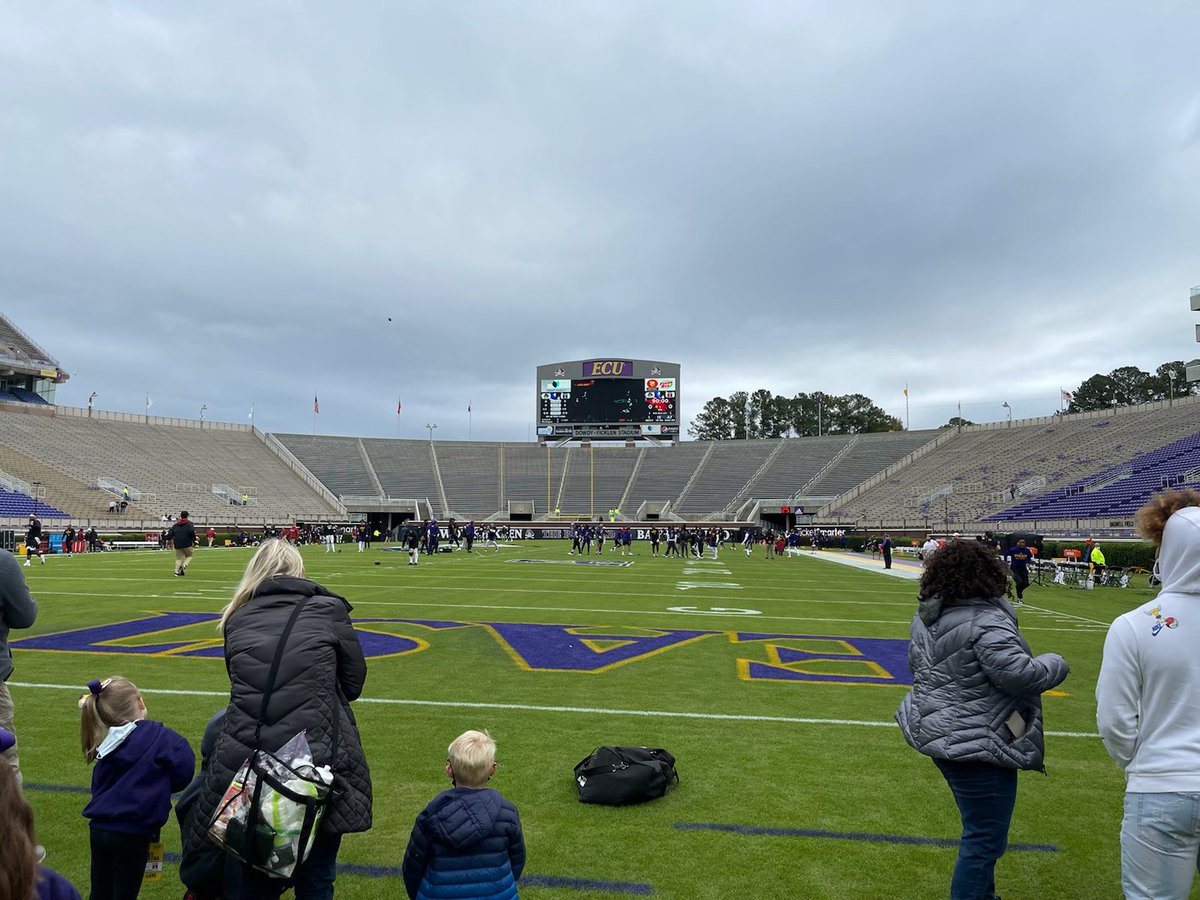 Will_Brock68's tweet photo. Had a great day at the ECU game. Thank you @ECUPiratesFB @ECUCoachHouston @College910 for the invite! https://t.co/yGEsVUaYd1