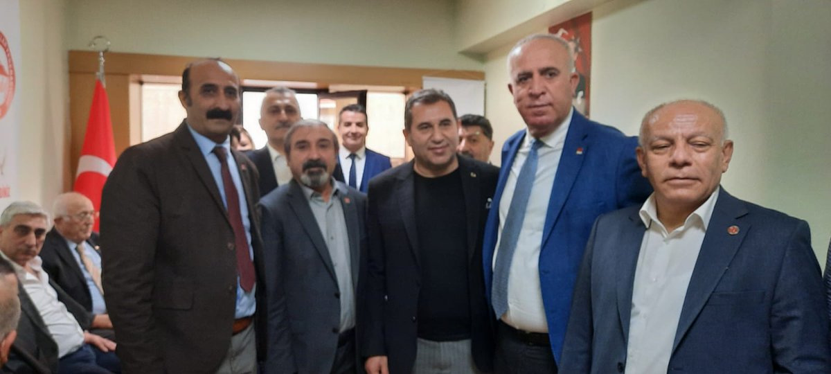 MMuratacil's tweet photo. SİMDEF/Sivas  İmranlı Dernekler Federasyonunun Kartal merkez ofisinin açılışına katıldık 
Başta Federasyon Başkanı Murat Yıldırım olmak üzere emeği geçen herkese teşekkür ediyoruz.

@MMuratacil @ozbeypeksen @dogancakmakchp https://t.co/VkMH5cxwfI