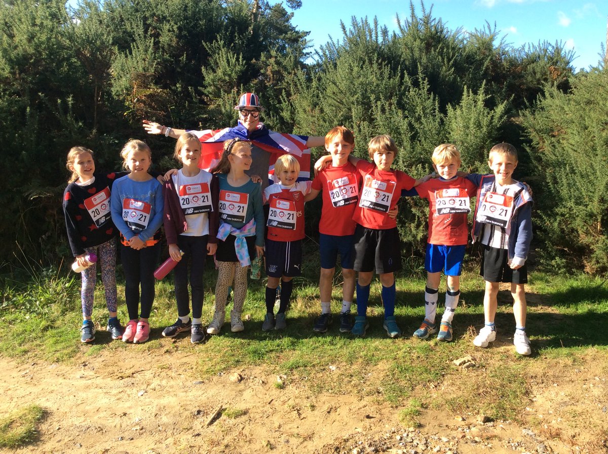 Amesbury School Hindhead tweet media