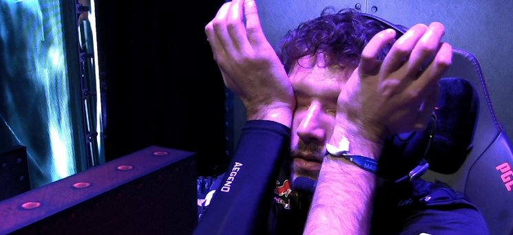 launders's tweet image. 