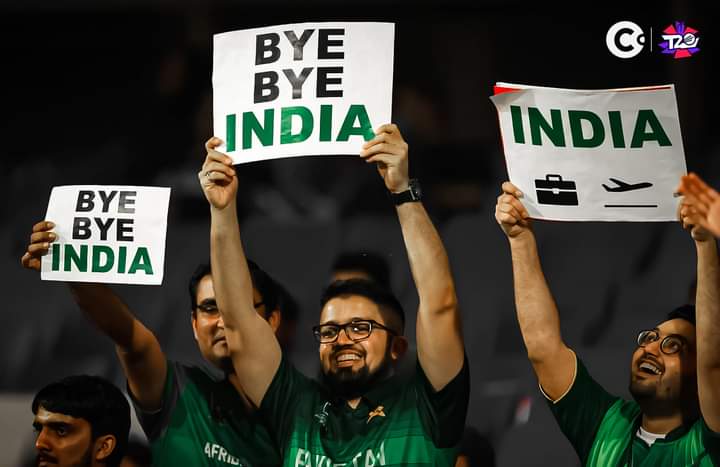 HamzaImran00's tweet photo. Tata Bye Bye 
#India 
#maukamauka 
#Mumbaiairport https://t.co/j7WnqVMeG5