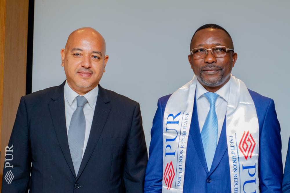 KinshasaPur's tweet photo. Nouveau président national du Parti d'Union Républicaine PUR: Jean Louis Nsiku Saila https://t.co/R2UJjpdwQj