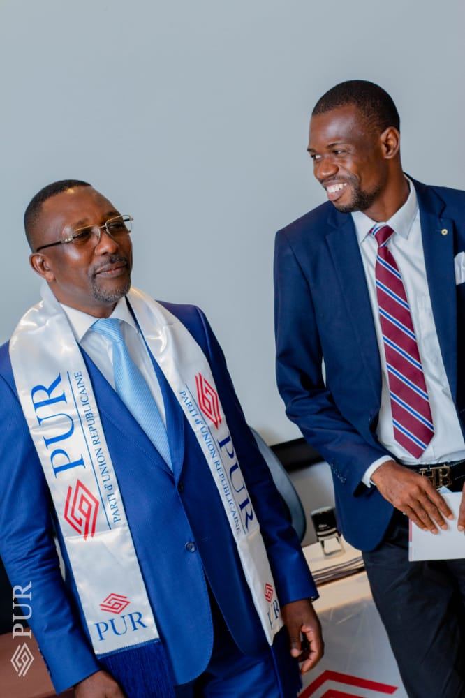KinshasaPur's tweet photo. Nouveau président national du Parti d'Union Républicaine PUR: Jean Louis Nsiku Saila https://t.co/R2UJjpdwQj