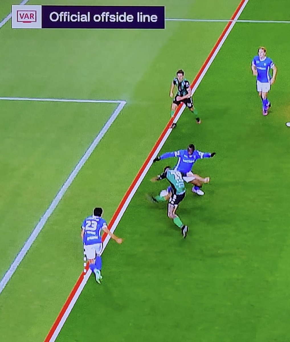 Zo kan je iedereen buitenspel zetten. Onwaarschijnlijk, elke week opnieuw. #gnkcer