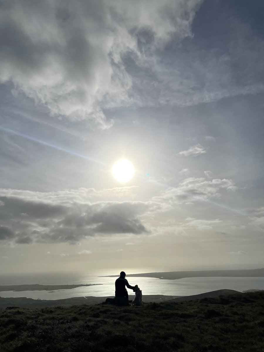 GerCoDown's tweet photo. Me and my old bud. Greencastle and Ballagan Points in the distance. #mournes https://t.co/JSGLCqlYGg