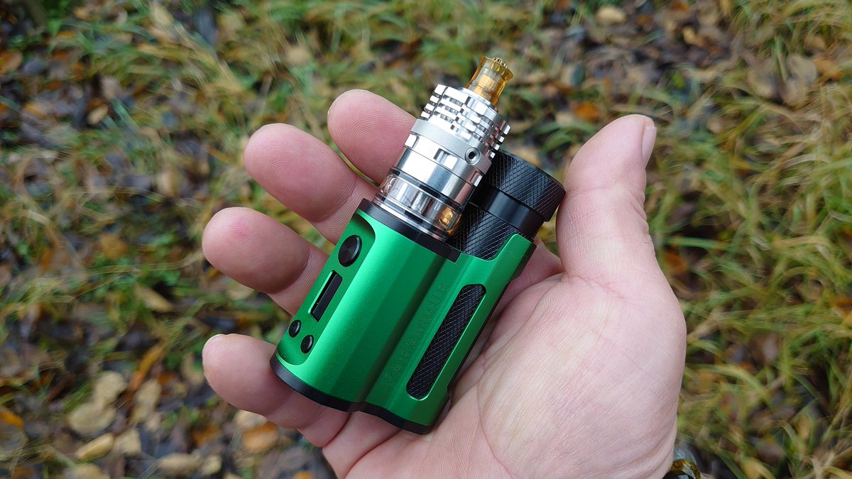 CebrjowHwScHCkj's tweet photo. 皆さん、おはよっチェ😆👍今週も宜しくご安全に。🙇💦#paramour mod + Ripley MTL/RDL RDTA + #でにドリチ REVOLVER 😋💦 #VAPE #vape好きな人と繋がりたい #VAPE好きと繋がりたい #VAPE初心者 #mechlyfe #mechlyfex #falloutvape #Mrjustright1 #ParamourSBSBoxMod #ambitionmods #RipleyRDTA https://t.co/UHV6W1nBEO