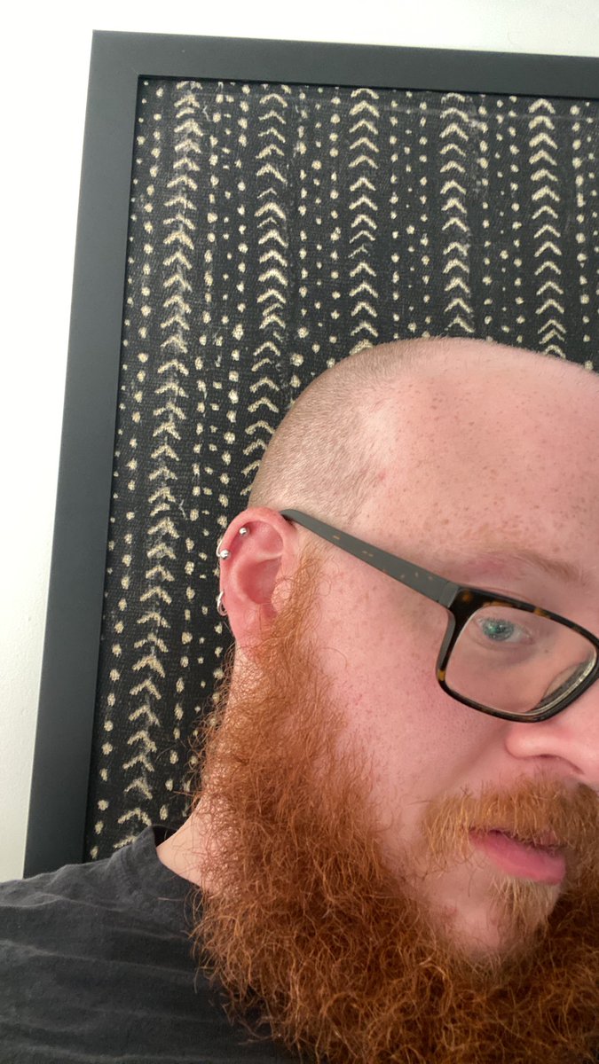 wolfyfactor's tweet image. Hey y’all I shaved my head ✌🏻just wanted to tell ya.