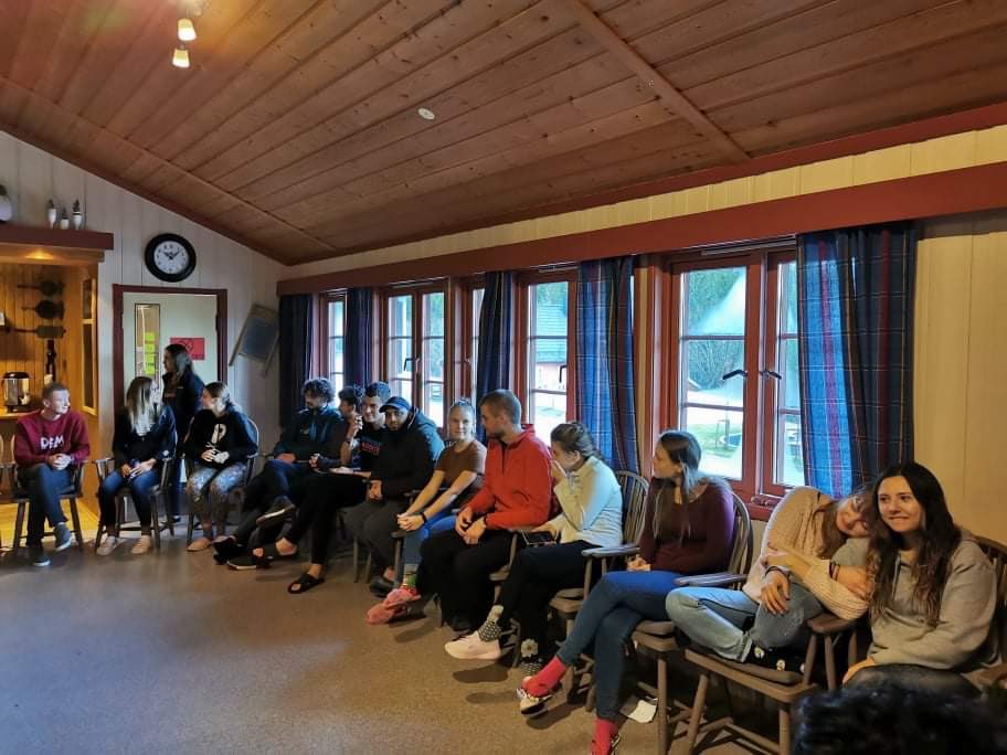 hameryouth's tweet photo. Our Uk participants  from Rochdale are participating in the Norway Youth Exchange and as ever the young people leading the way, this project is around health &amp; well-being &amp; Covid, great discussions and lived experiences. #Youthwork enables and empowers wherever you may be. #YWW21 https://t.co/MjHX4ar2Ki